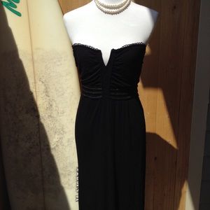 Guess Gorgeous Black Strapless Midi